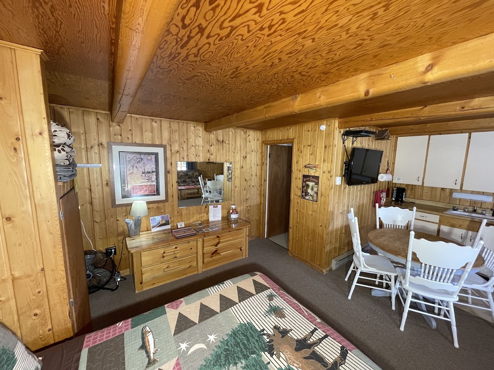Standard Suite, Multiple Beds, Non Smoking, Kitchenette photo 3