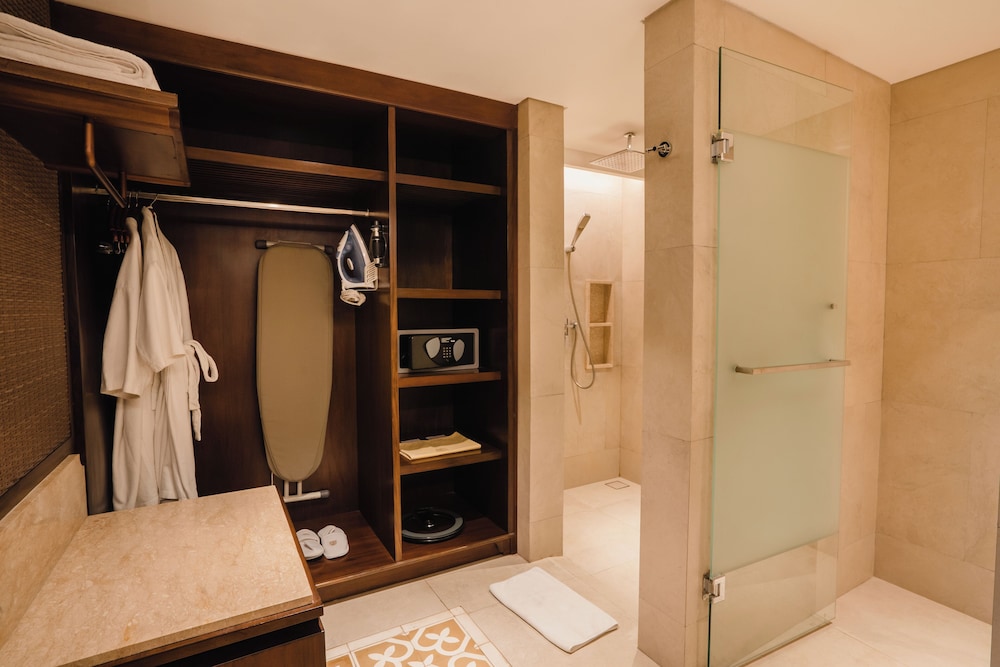 Prestige Suite - Photo 3
