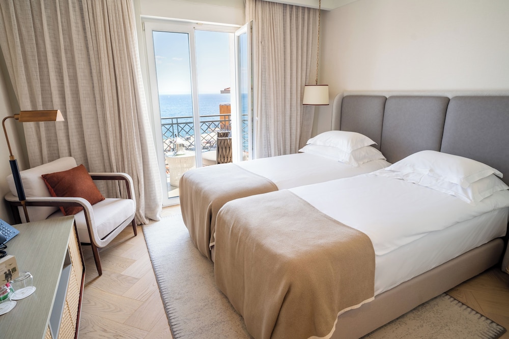 Superior Double/Twin Room Villa Camellia Sea View - Photo 2