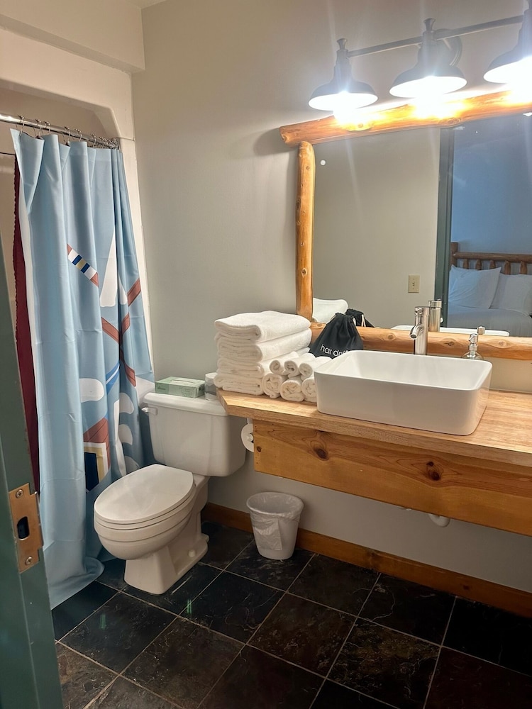 Deluxe Suite photo 2