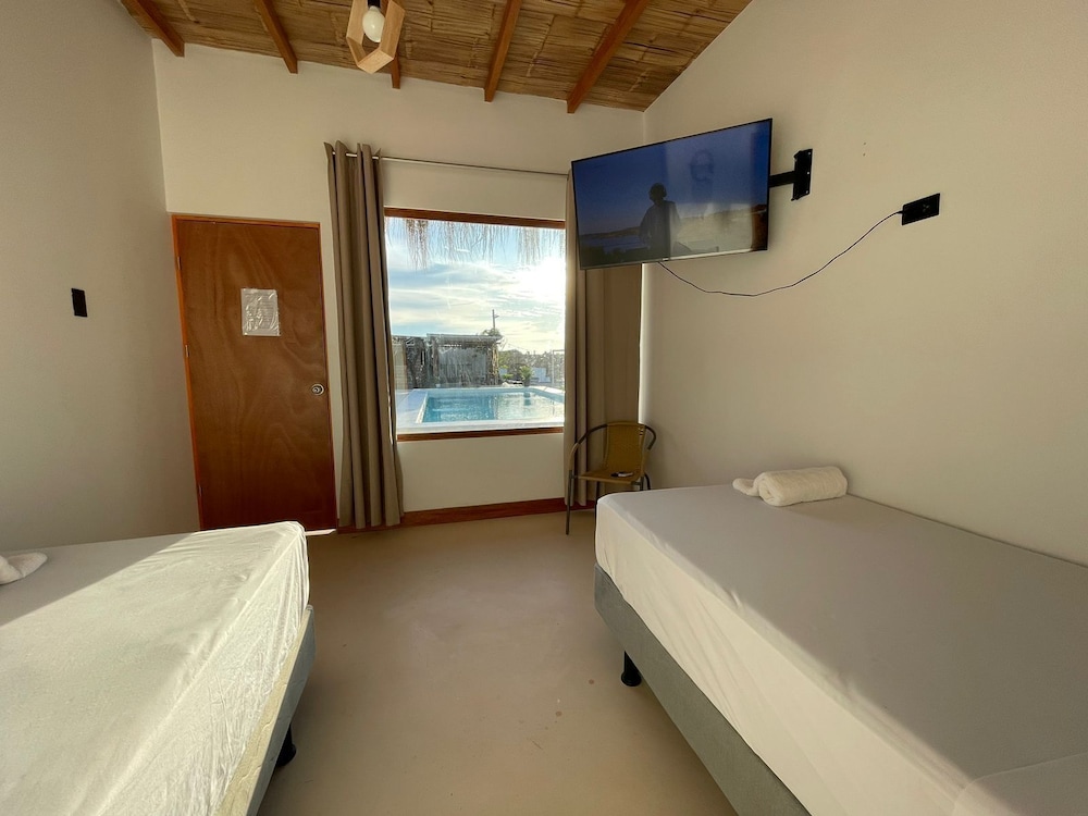 Superior Twin Room, Pool View photo 1