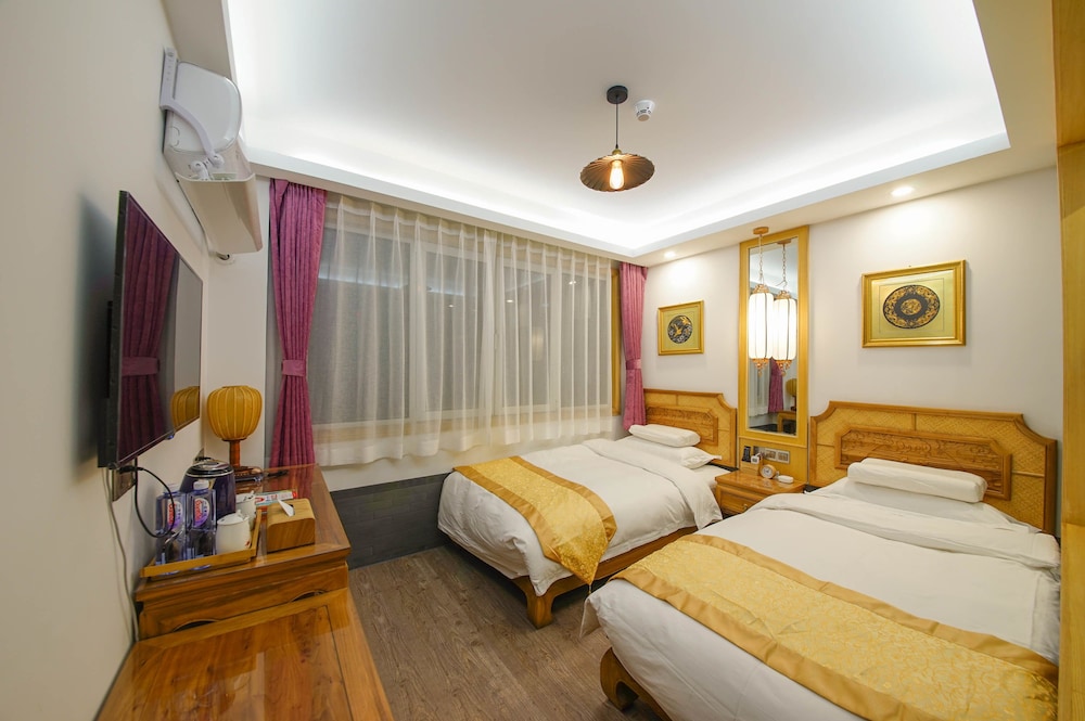 Signature Twin Room photo 2
