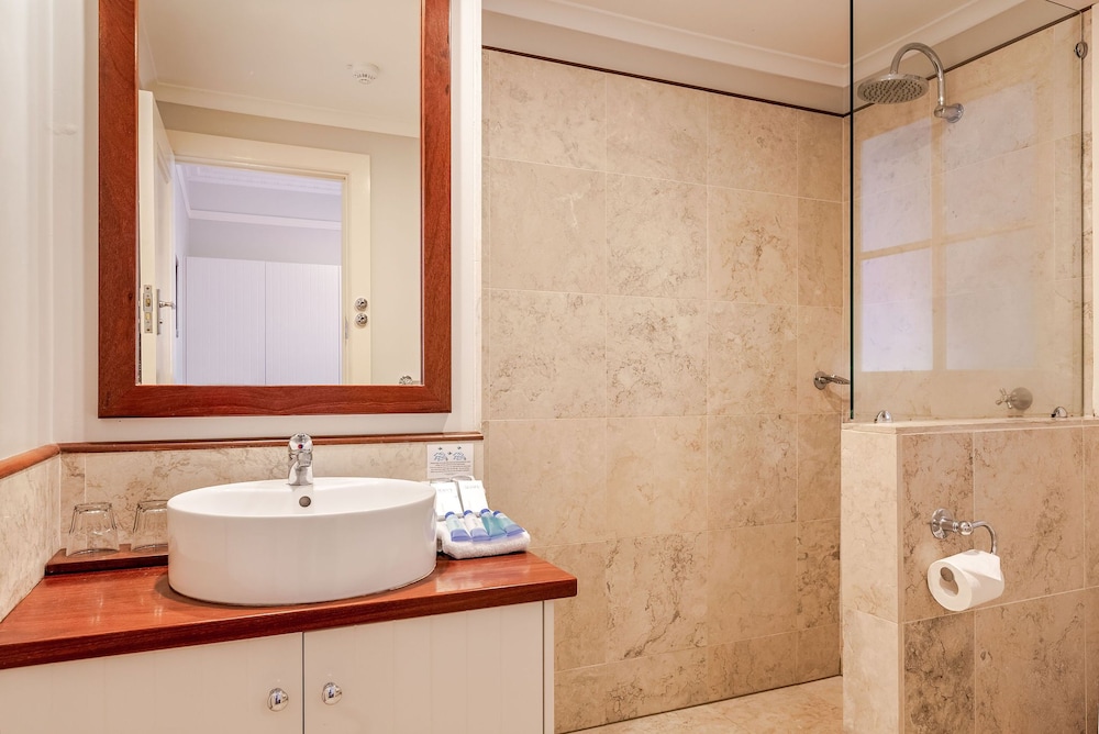 Deluxe Spa Room with Lounge photo 2