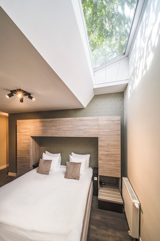Senior Double Room