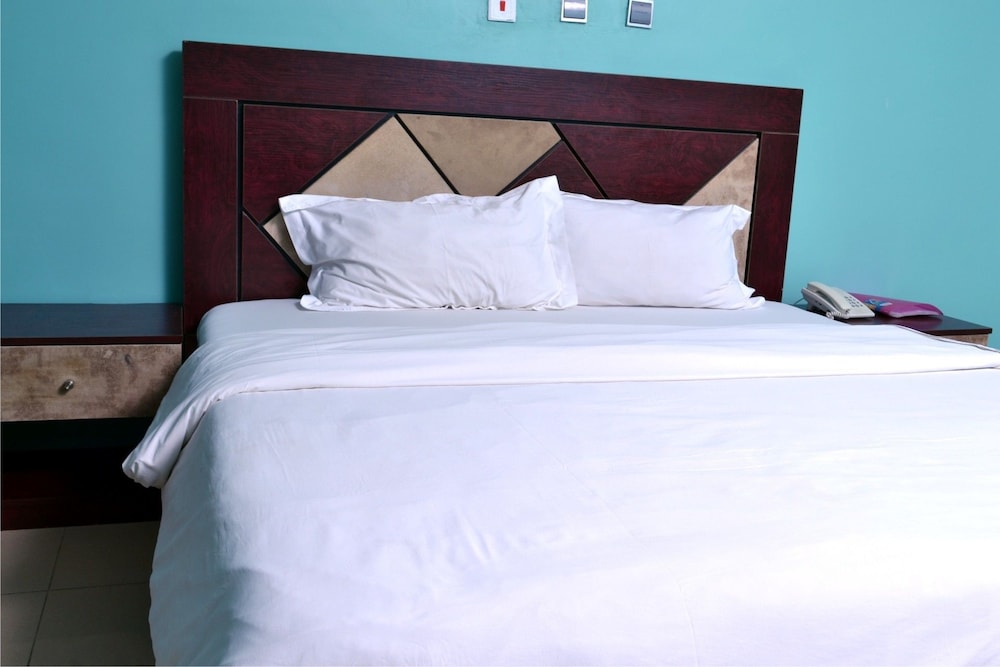 Double Room (Ngaram)