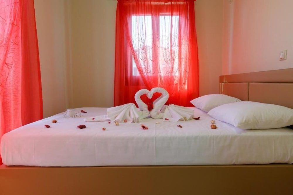 Family Villa, 3 Bedrooms, Pool Access, Sea View photo 1