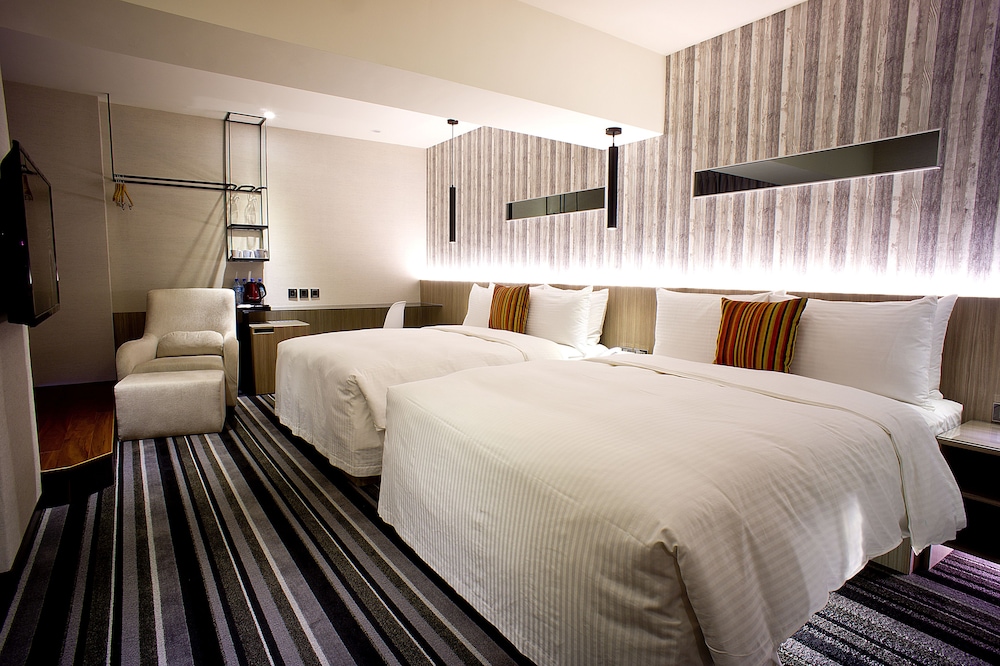 Standard Quadruple Room, Non Smoking photo 1
