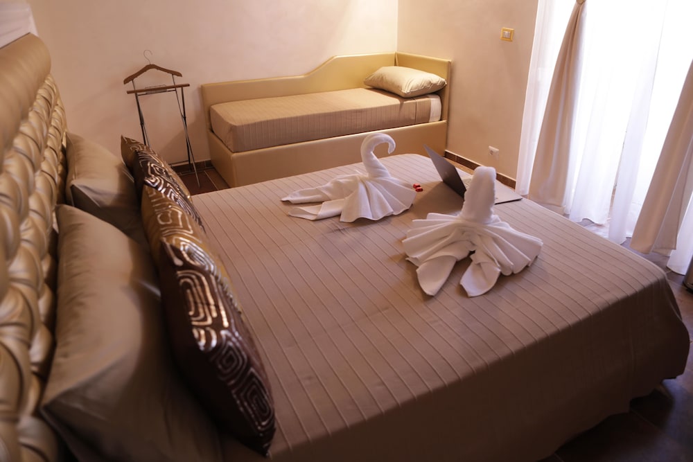 Business Double or Twin Room photo 2