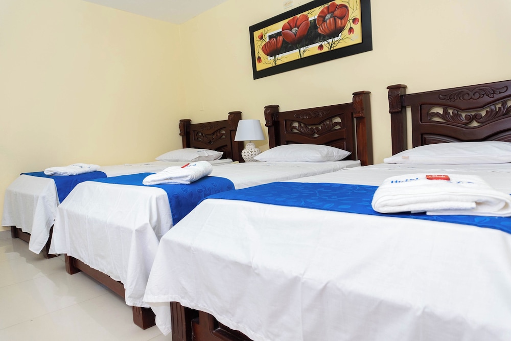 Room, 3 Twin Beds photo 2