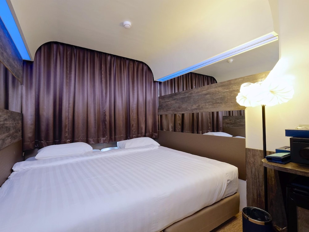 Standard Room photo 2