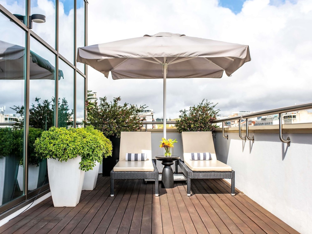 Suite, 1 King Bed, Terrace (Opera)