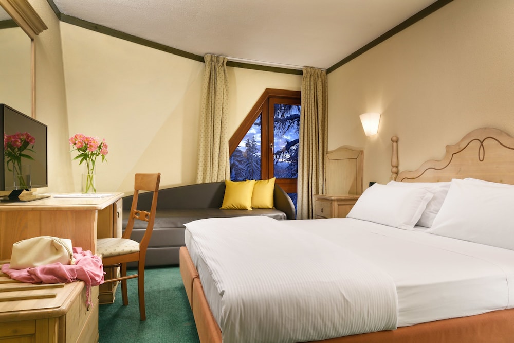 Classic Quadruple Room photo 3