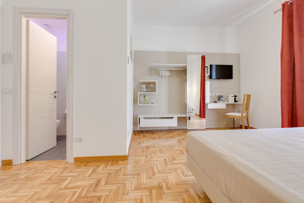 Junior Suite, Balcony photo 2