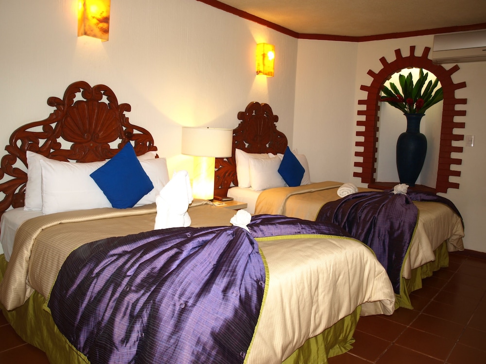 Standard Double Room, 2 Double Beds photo 2
