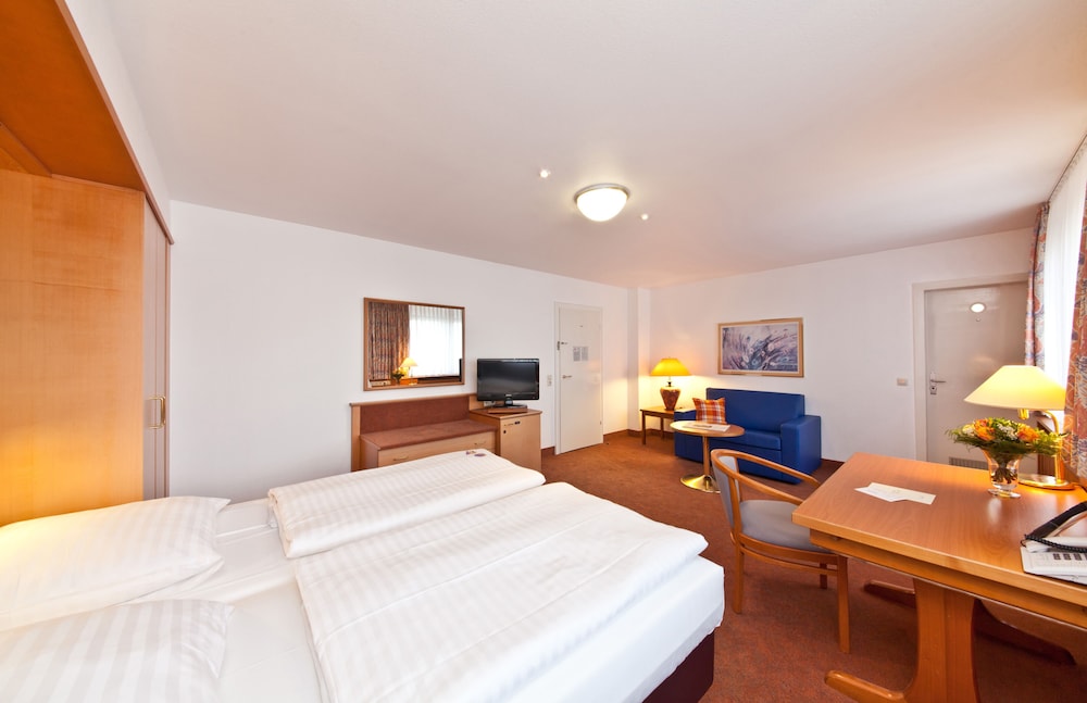 Comfort Triple Room - Photo 2