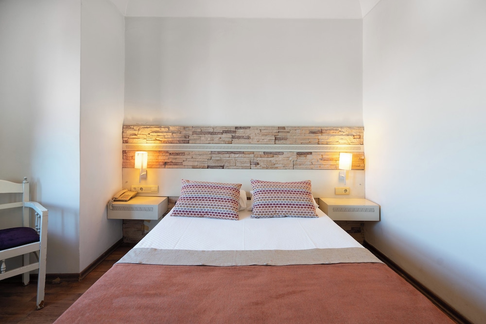 Superior Double Twin Room - Photo 4