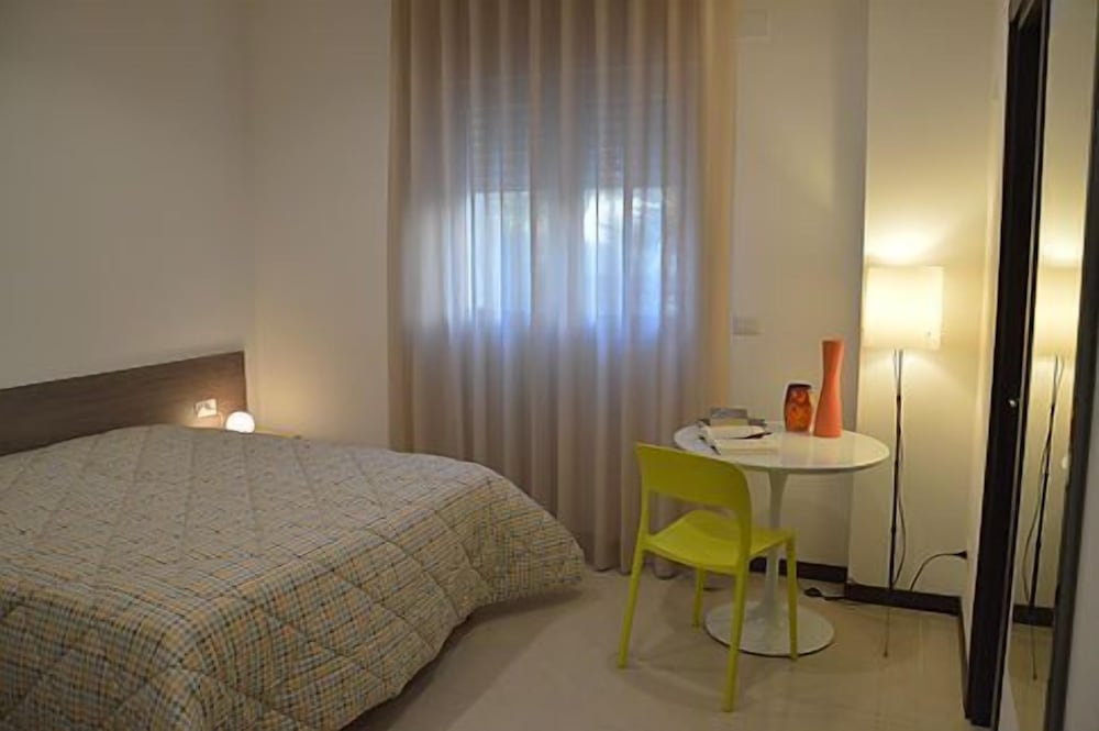 Double Room (Big 21A)