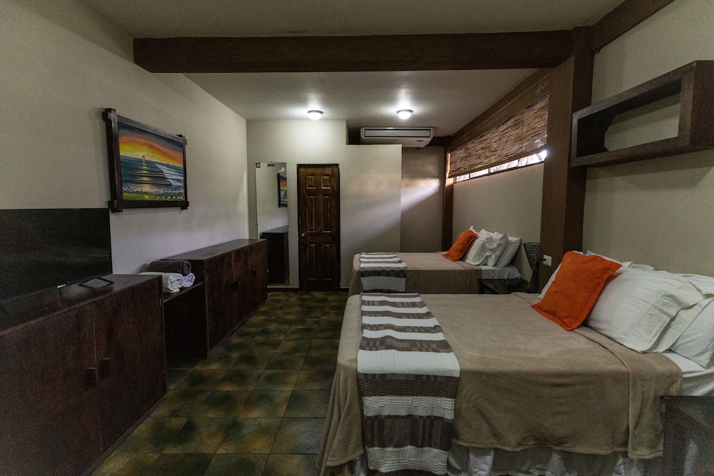 Economy Room