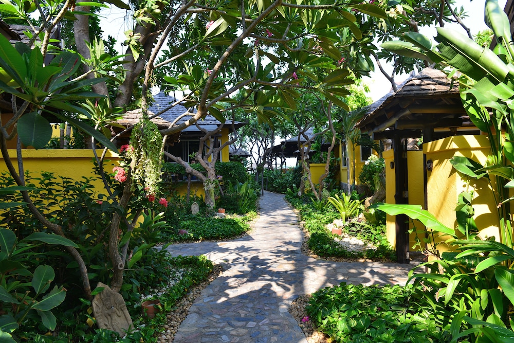 Garden View - Photo 5