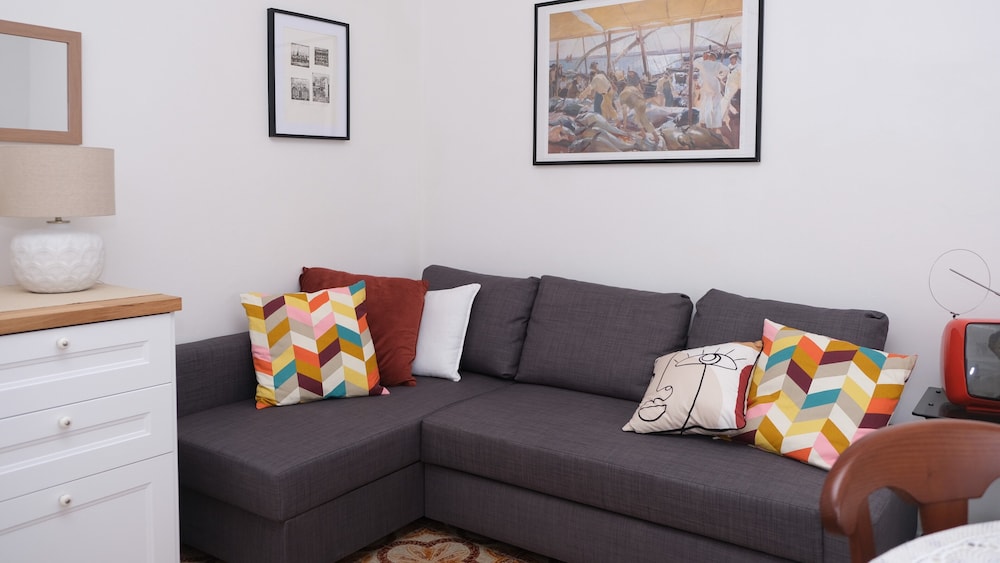 Apartment photo 1