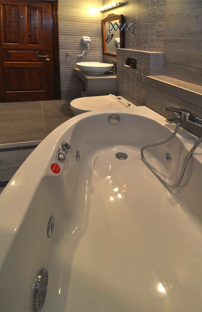 Superior Double Room, Hot Tub, Sea View photo 2