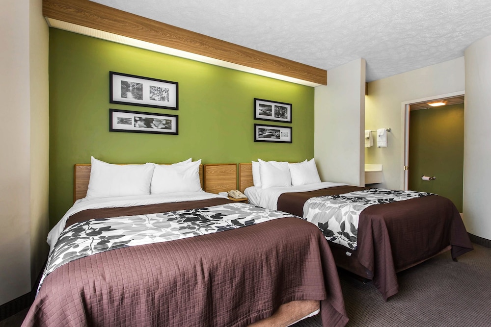 Standard Double Room, 2 Double Beds, Non Smoking - Photo 2