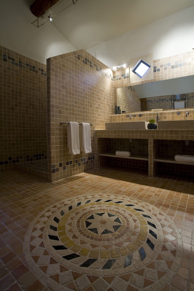 Grand House - Photo 6