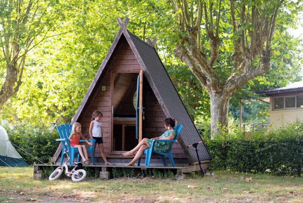 Cabin, Garden View