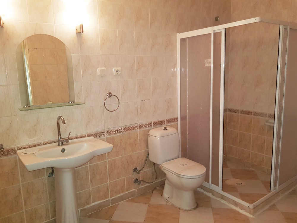 Family Apartment, 2 Bedrooms, City View photo 2