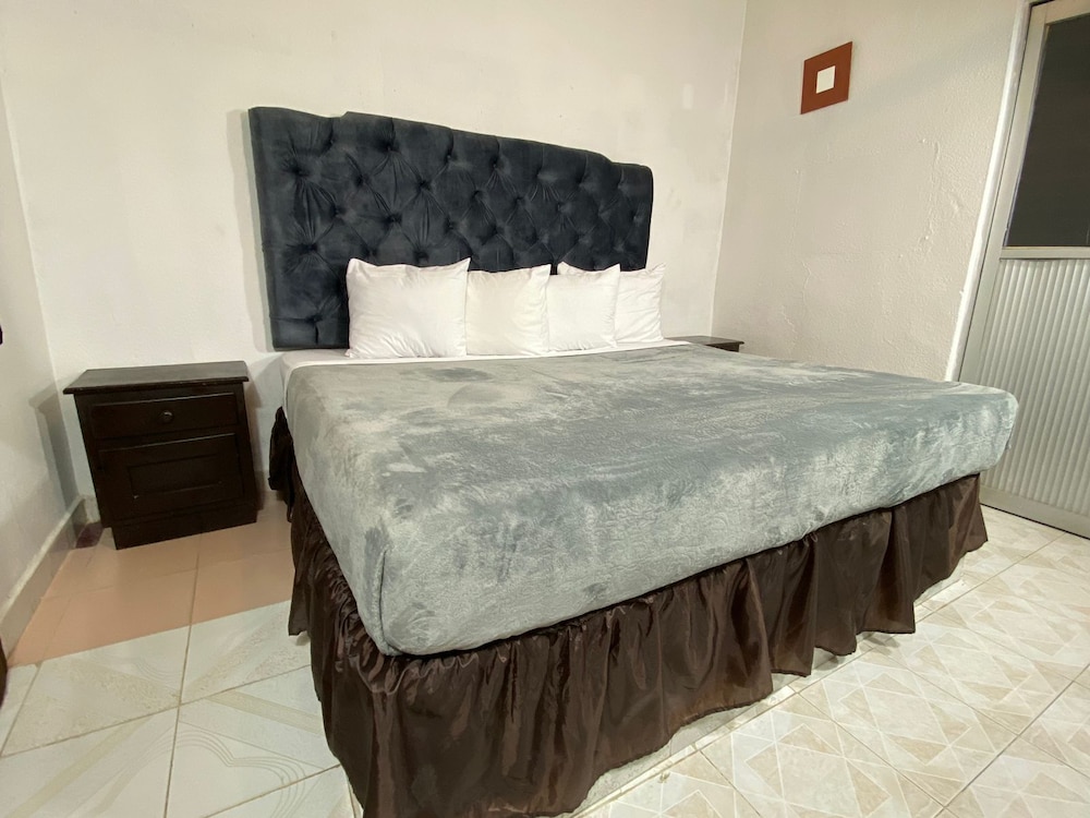 Standard Double Room, 1 King Bed