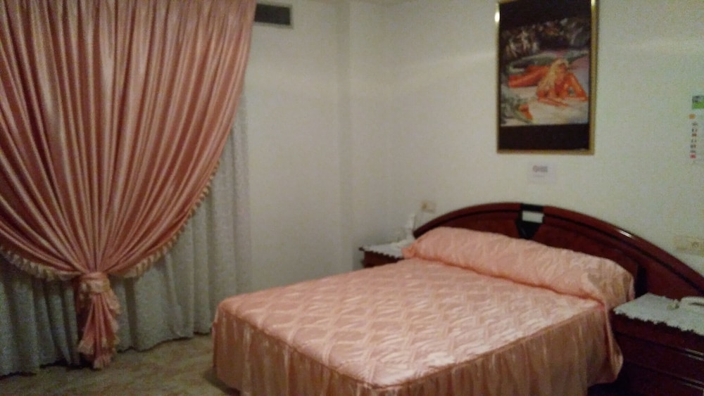 Habitación Doble Premier, 1 Dormitorio, Bañera de Hidromasaje, Vista al Jardín