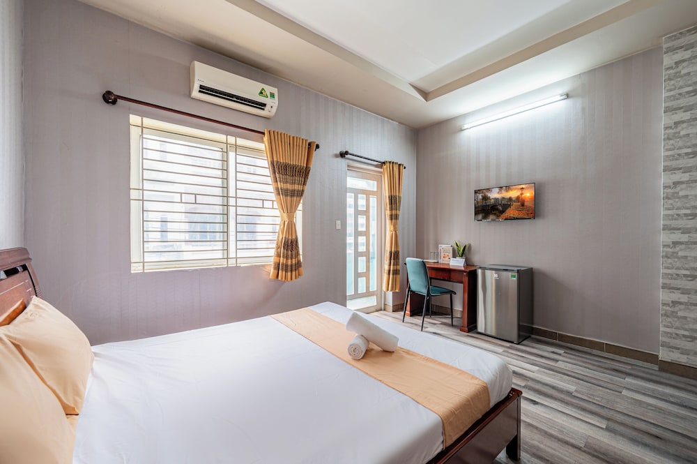 Superior Double Room, City View
