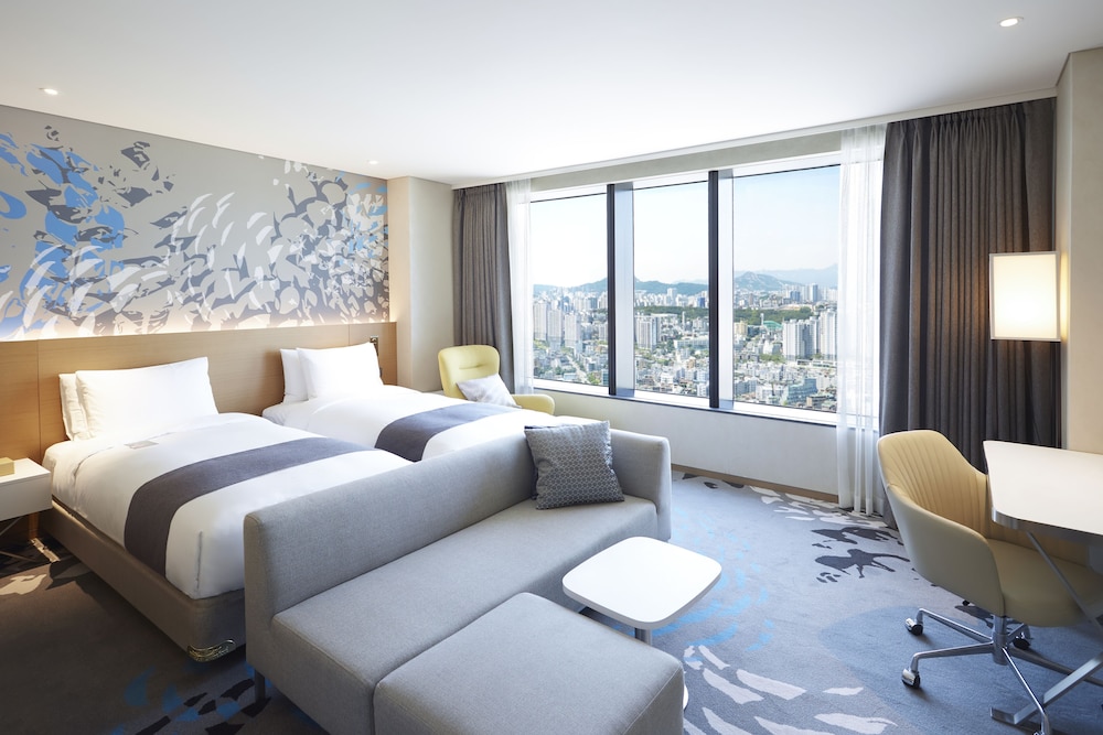 Junior Suite, 2 Twin Beds photo 3