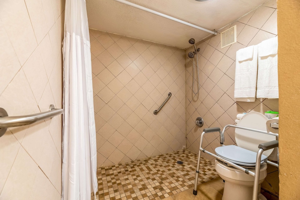 Rodeway Inn Bushnell, Kuva 5