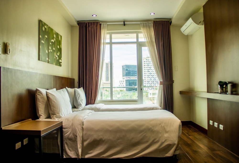 Executive Suite photo 2