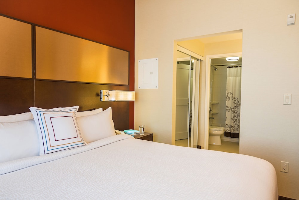 Suite, 1 Bedroom, City View thumbnail 6