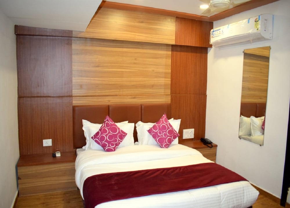 Deluxe Room - Photo 3