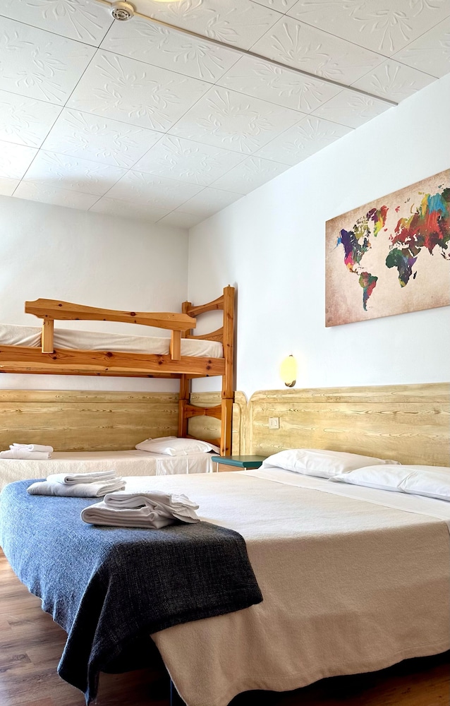 Economy Quadruple Room