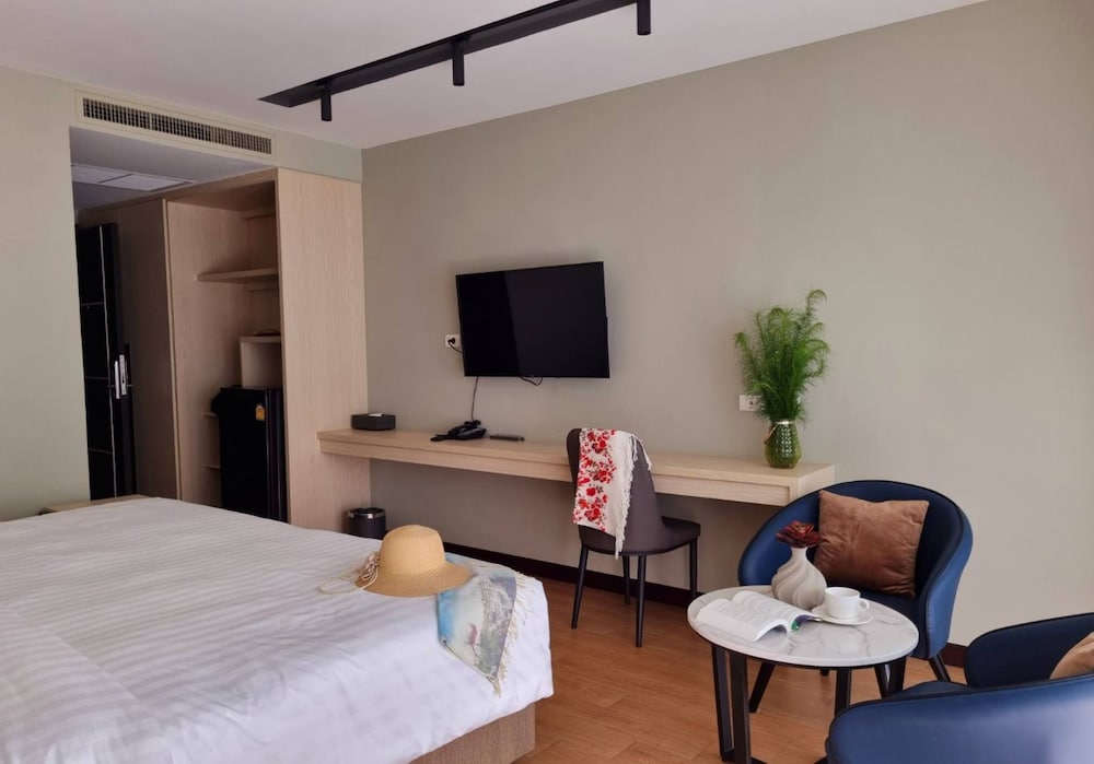 Superior Room - Photo 11