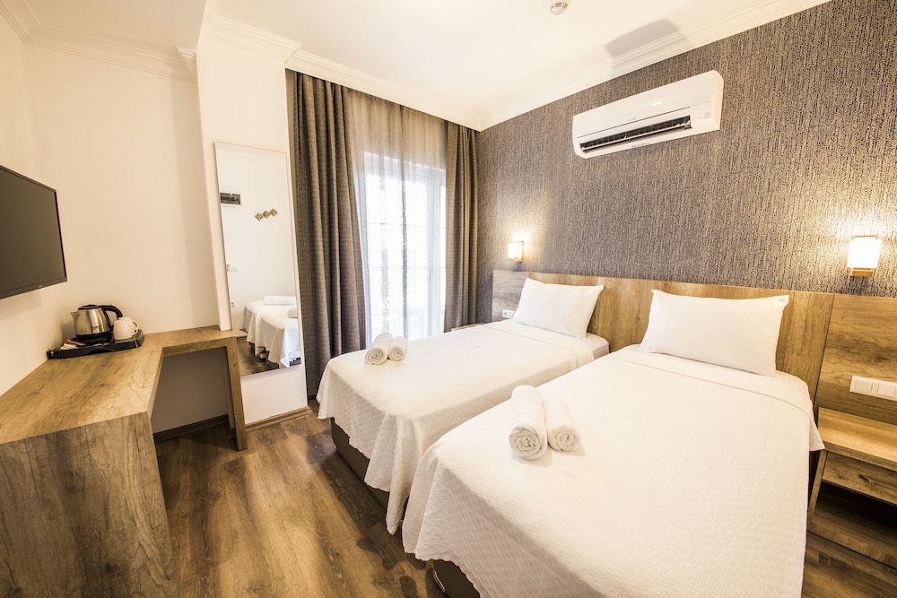 Deluxe Twin Room, Balcony, Garden View (Tria)