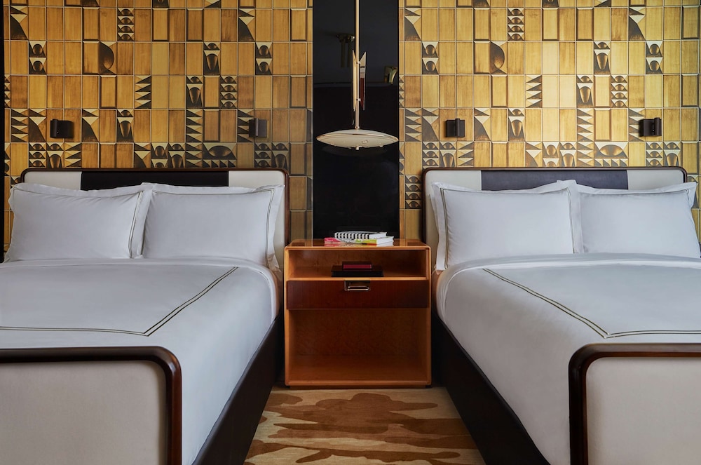 Deluxe Room, 2 Queen Beds