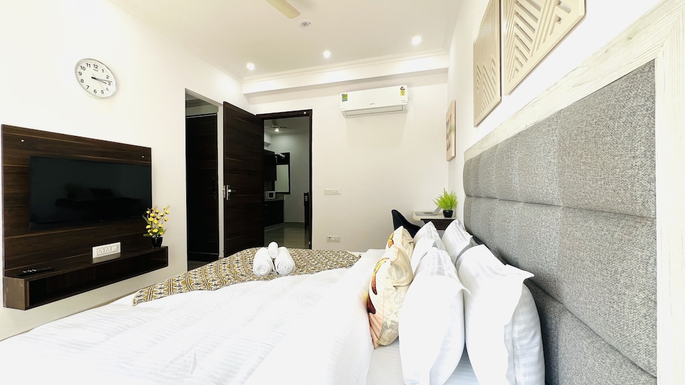 Superior One Bedroom Apartment - Photo 14