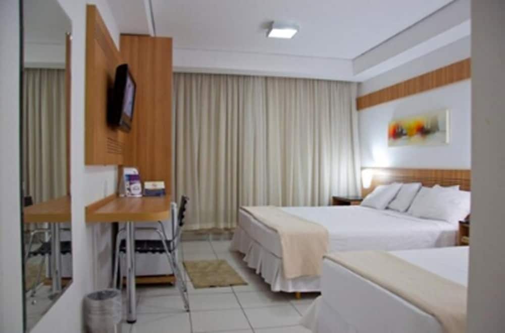 Deluxe Twin Room photo 3