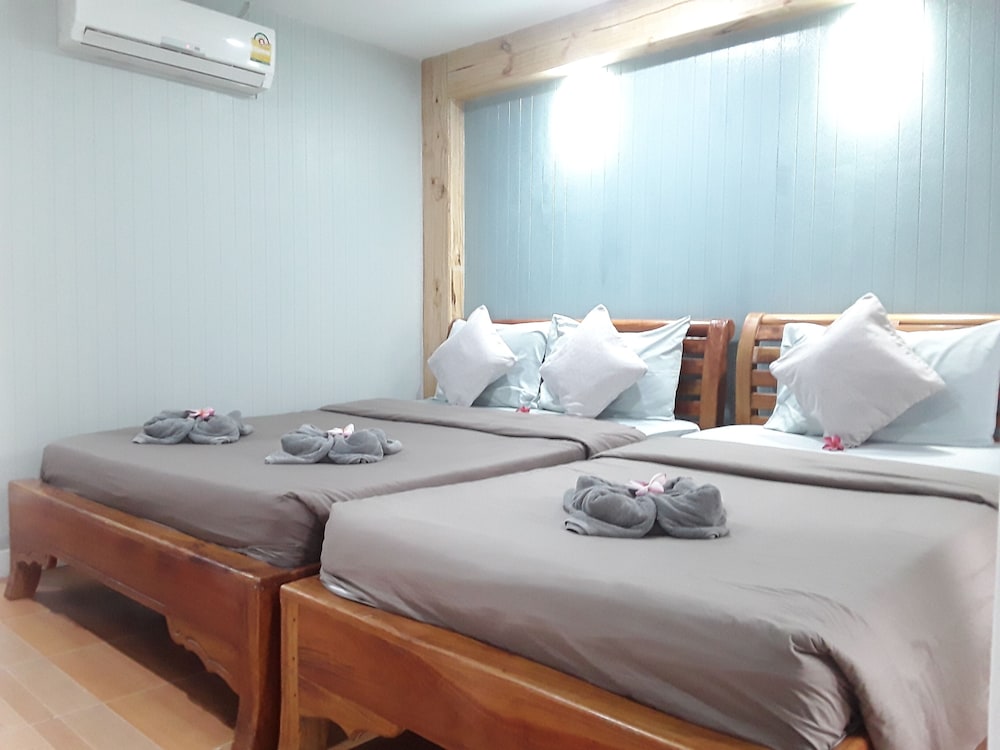 Deluxe Triple Bungalow