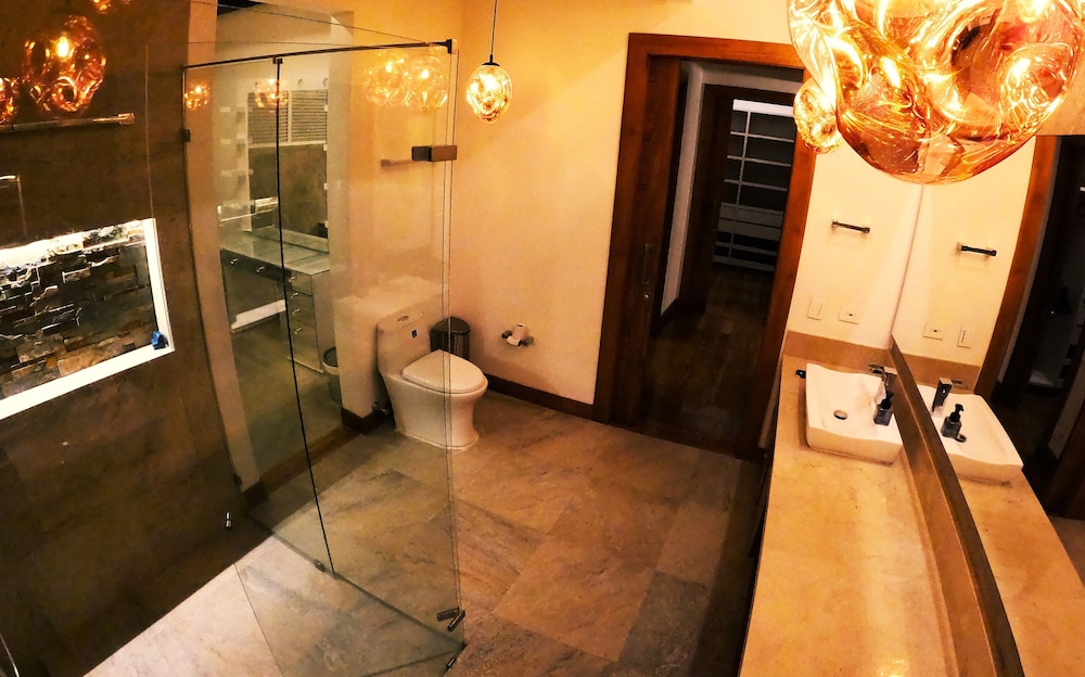 Elite Villa, Multiple Bedrooms, Pool View photo 1