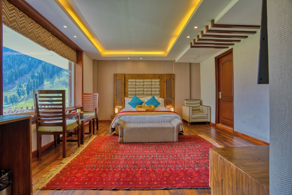 Luxury Room, Balcony, Mountain View