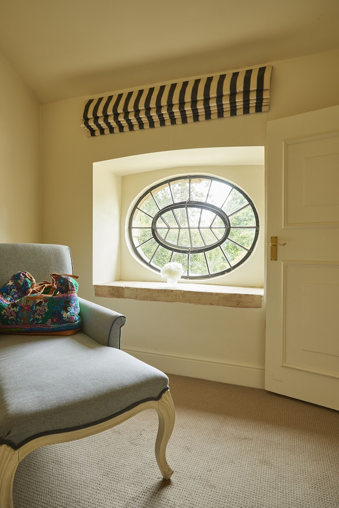 Suite - Photo 3
