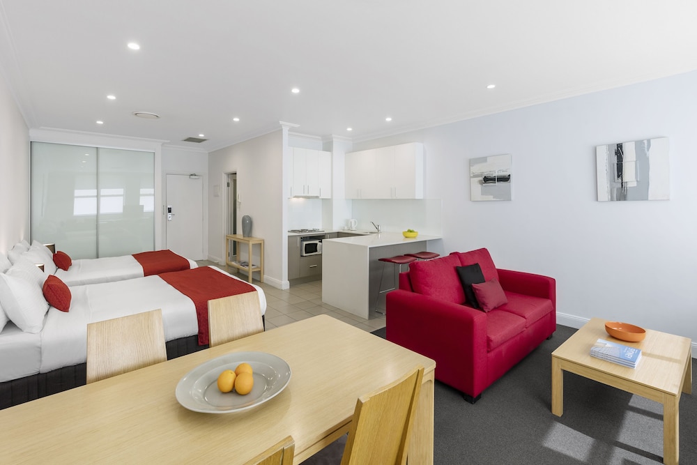 Studio Apartment - Photo 11