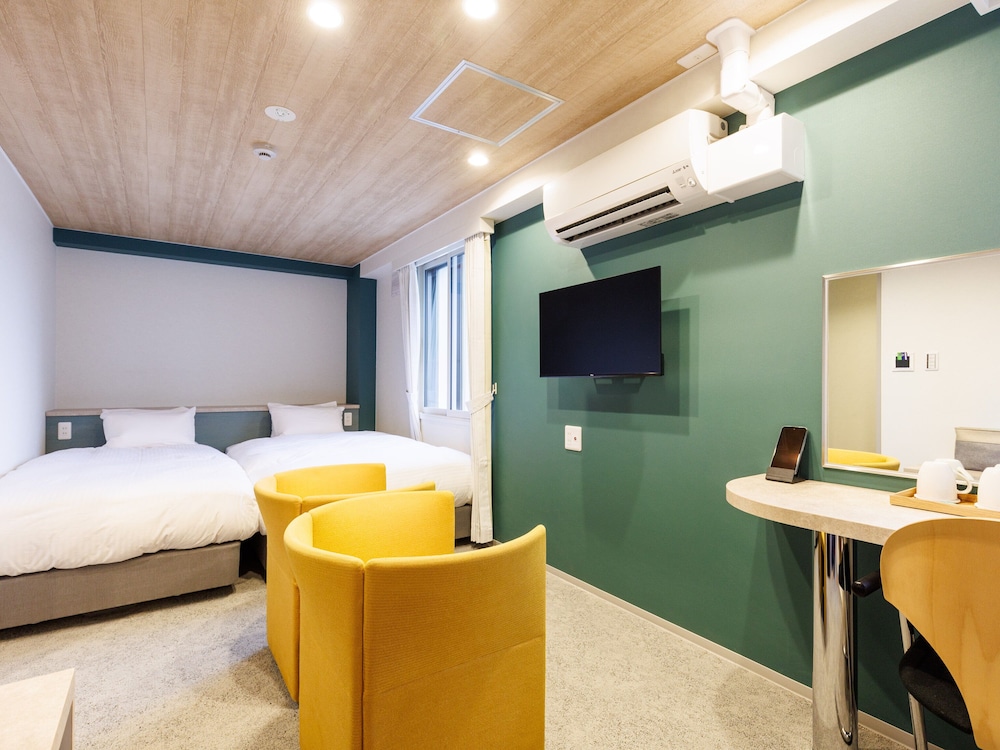 Hollywood Twin Room, Non Smoking