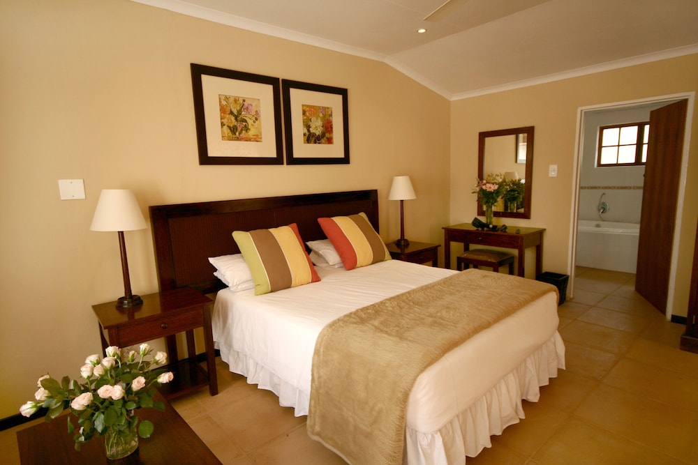 Deluxe Double Or Twin Room photo 1